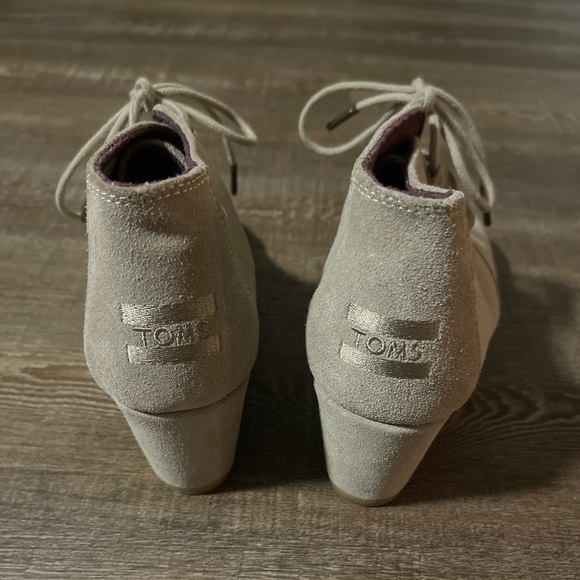 Tan TOMS Kala Wedge Boot - Size 7 - Picture 3 of 7